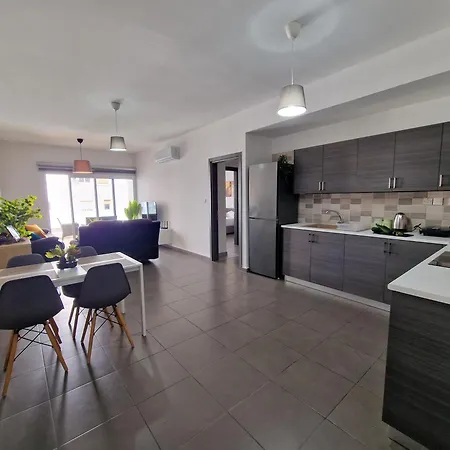 Apartment Tropical Paradise 200m From Finikoudes *