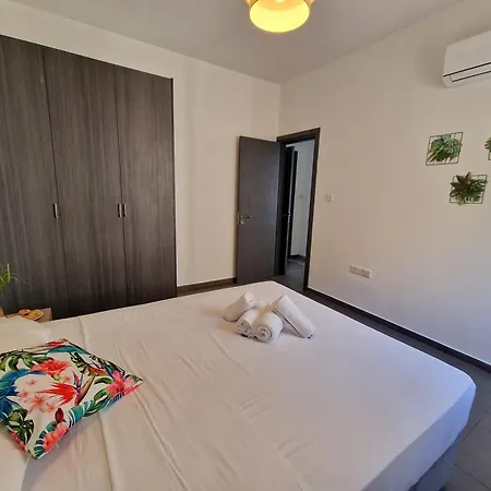 Apartment Tropical Paradise 200m From Finikoudes Larnaca