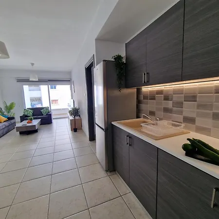 Apartment Tropical Paradise 200m From Finikoudes *