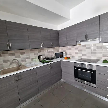 Appartamento Tropical Paradise 200m From Finikoudes Larnaca