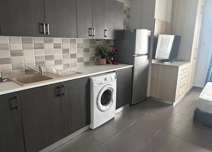 Apartament Tropical Paradise 200m From Finikoudes *