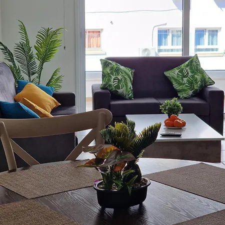 Apartament Tropical Paradise 200m From Finikoudes Larnaca