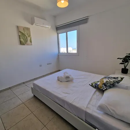 Apartament Tropical Paradise 200m From Finikoudes *