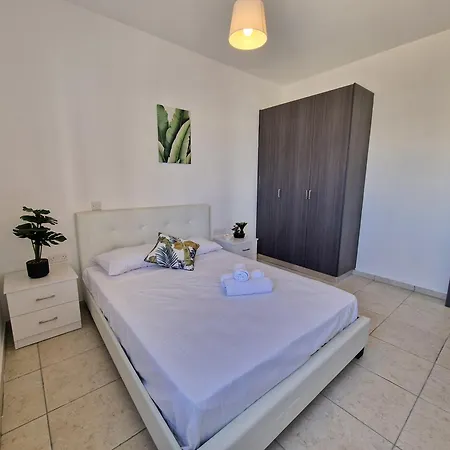 Apartmán Tropical Paradise 200m From Finikoudes