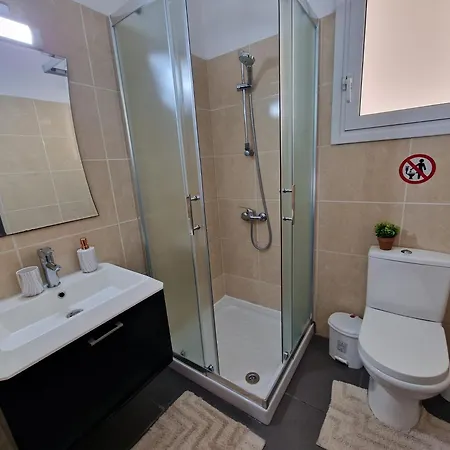 Apartament Tropical Paradise 200m From Finikoudes *