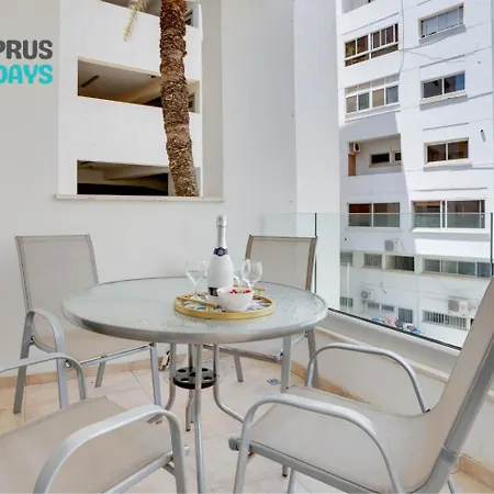 Apartment Tropical Paradise 200m From Finikoudes Larnaca