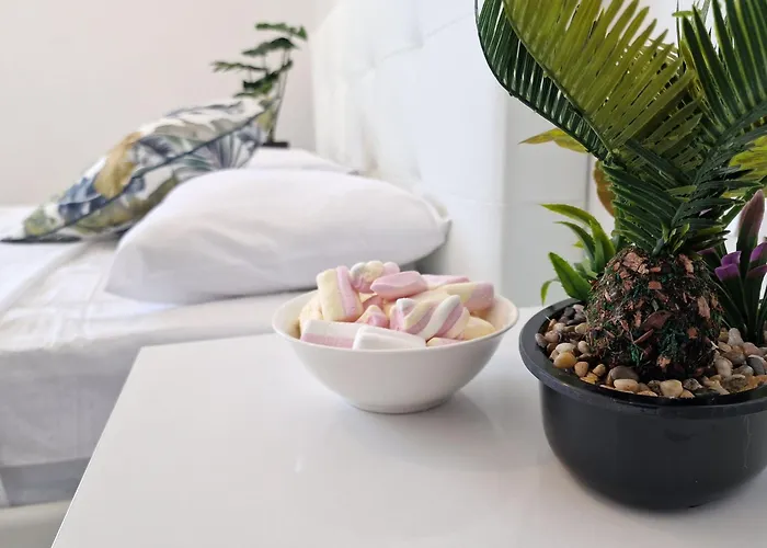 Tropical Paradise 200m From Finikoudes